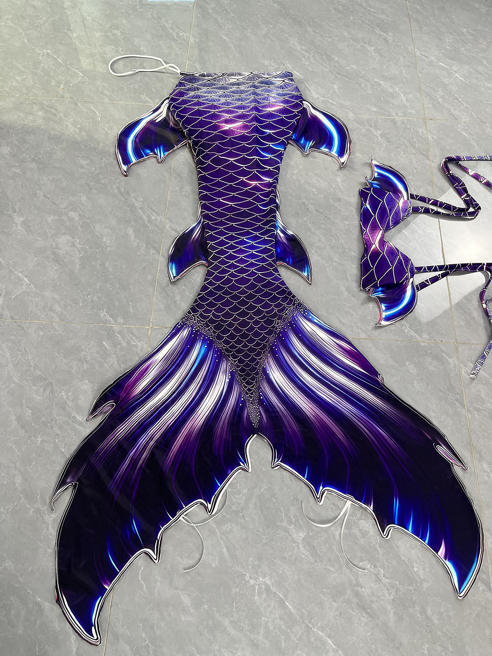 Colorful Dreamy Mermaid Tail A - Aquarium & Marine Museum Kota Kinabalu recensione e prezzo
