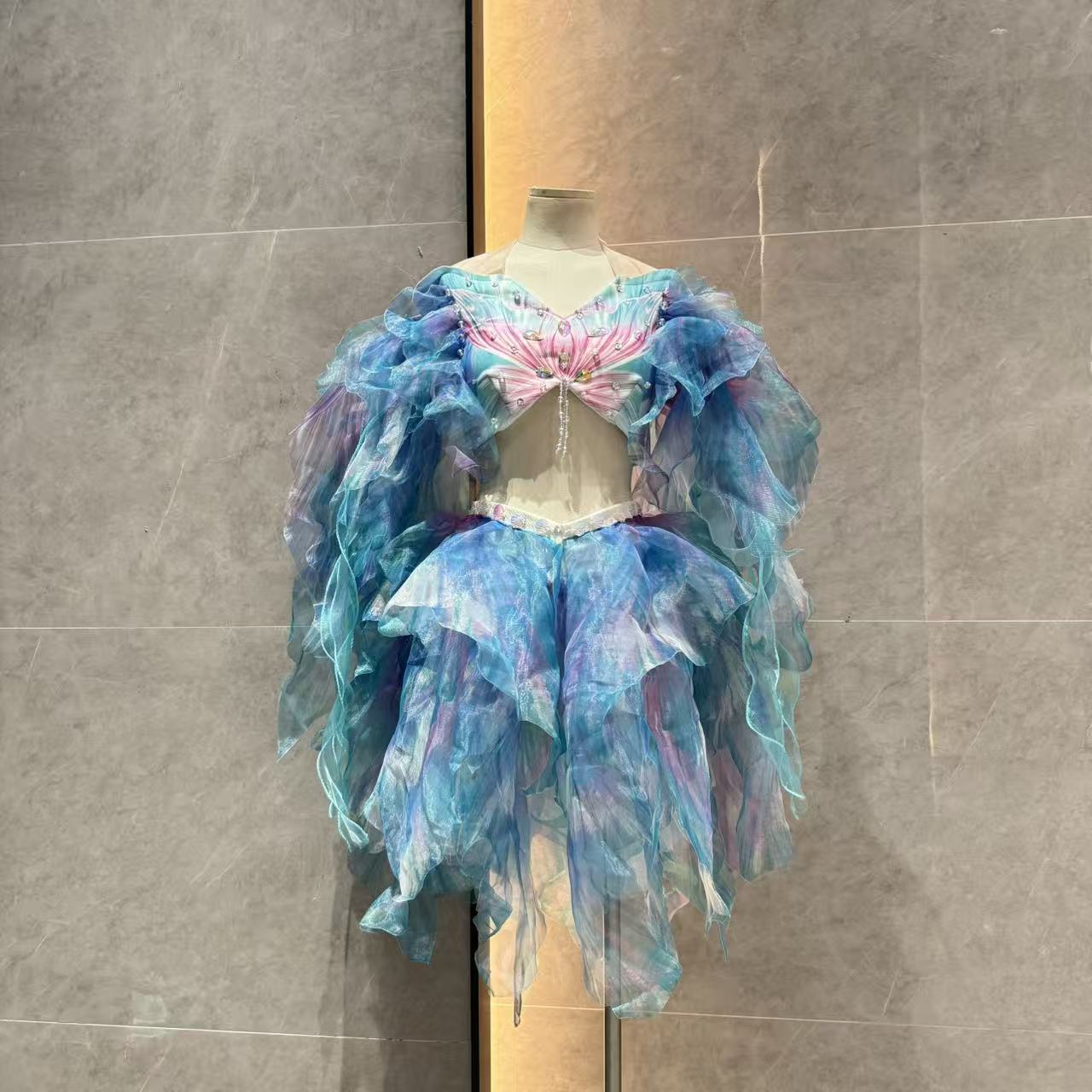 Mermaid Water Dance Skirt Prin - Aquarium & Marine Museum Kota Kinabalu recensione e prezzo